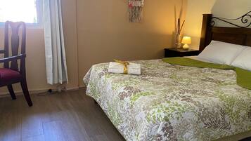 3 chambres, bureau, fer et planche Ă repasser, Wi-Fi gratuit