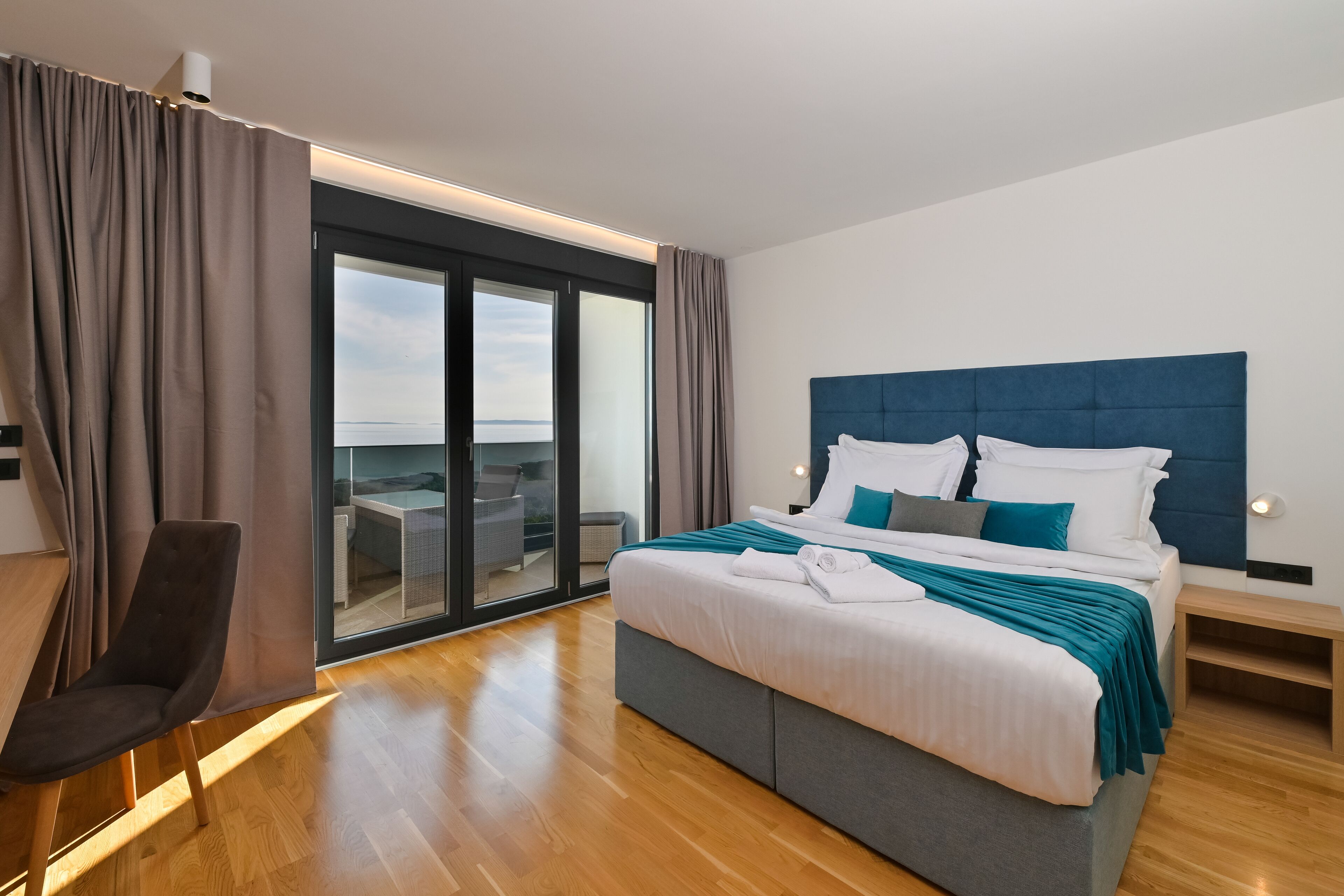 Villa | 5 bedrooms, in-room safe, desk, free WiFi