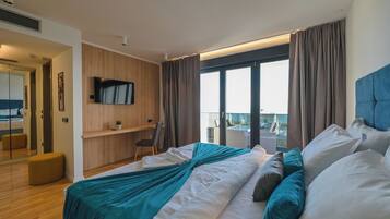 Villa | 5 bedrooms, in-room safe, desk, free WiFi