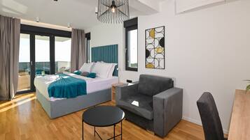 Villa | 5 bedrooms, in-room safe, desk, free WiFi