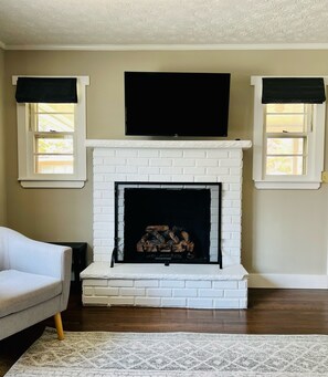 Interior - Appaltree Bungalow: Two bedrooms in town (Boone)