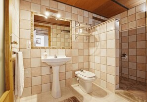 Bathtub, hair dryer, towels - Finca Son Cladera Petit (Son Macià)