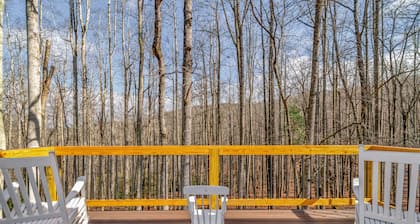 New! Big Deck, Views, Hot Tub, Fire, Game Rm, Open Living, Grill