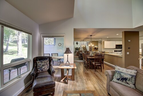 Townhome located on the 11th Tee box of the Meadow Lake Golf Resort.
