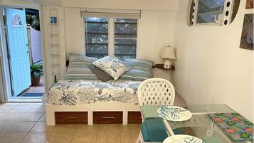 Coffres-forts dans les chambres, bureau, Wi-Fi gratuit, draps fournis