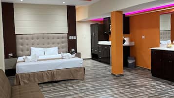 In-room safe, blackout curtains, free WiFi, bed sheets