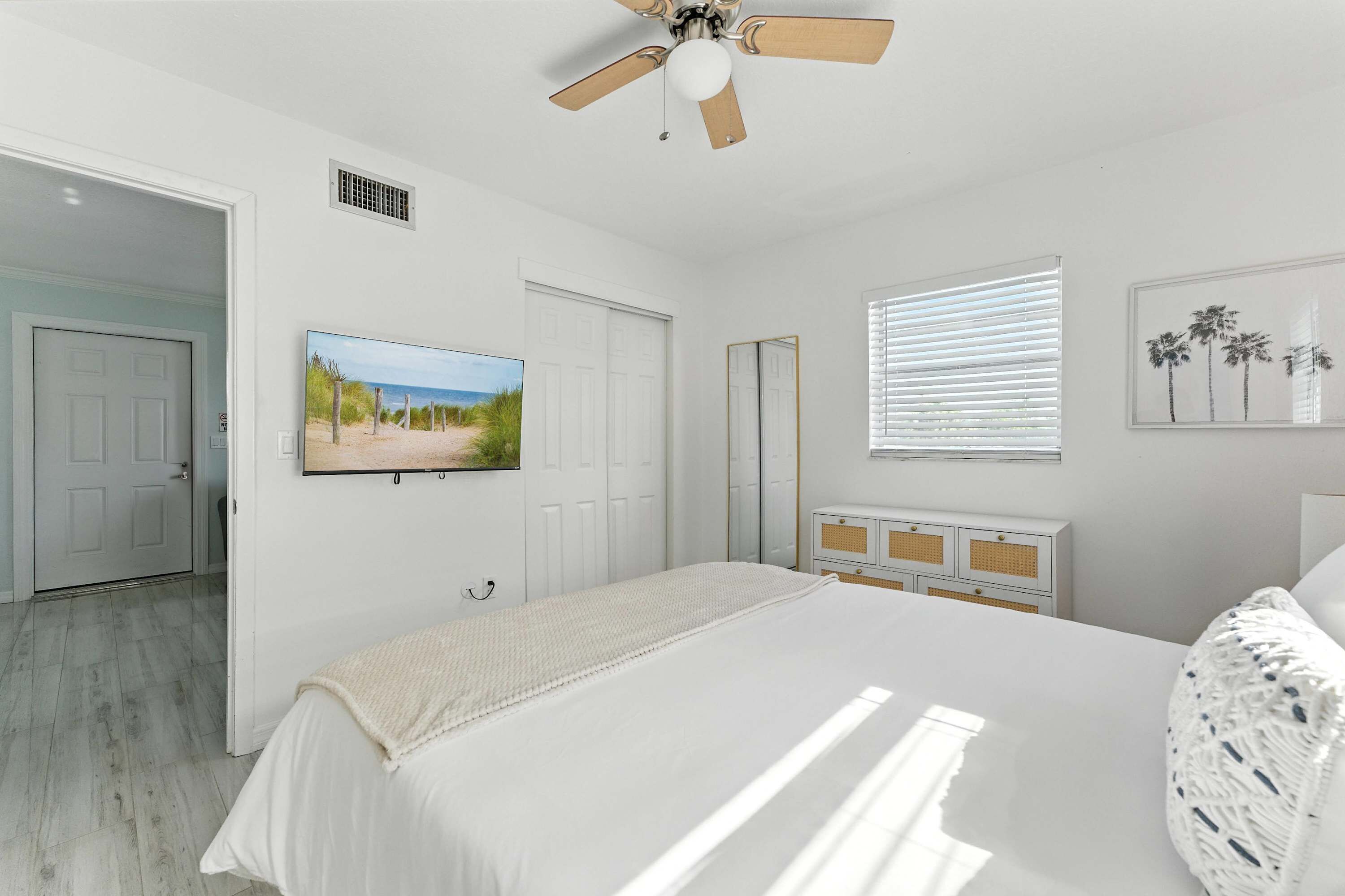 1 soverom, strykejern/-brett, reiseseng for barn og wi-fi