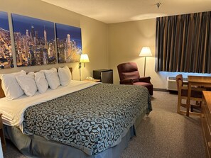 Premium bedding, iron/ironing board, free WiFi, bed sheets