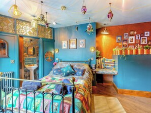 1 bedroom, free WiFi, bed sheets