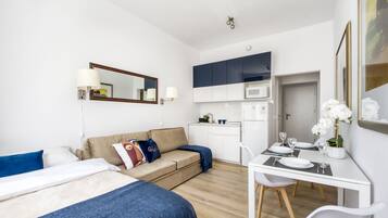 Classic Studio | WiFi (free), bed sheets
