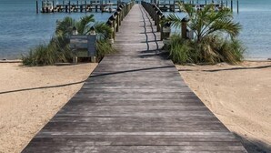 Unclassified image, 2 of 36, button - Beautiful unit in one of the most prestigious Condo Complex in Islamorada (Islamorada)