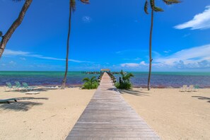 Beach - This condo is located in one of Islamorada's most prestigious condo complexes. (Islamorada)