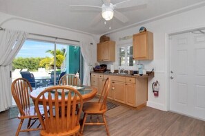 Dining - Waterfront Home With Swimming Pool (Tavernier)