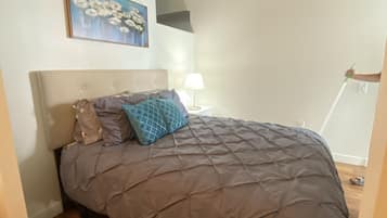 1 bedroom, WiFi (free), bed sheets