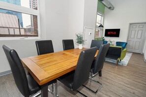 Dining - McCormick Place 2BR Oasis with Patio, Gym Near Museum Campus & Soldier Field (Chicago)