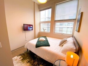 2 bedrooms, iron/ironing board, travel crib, free WiFi