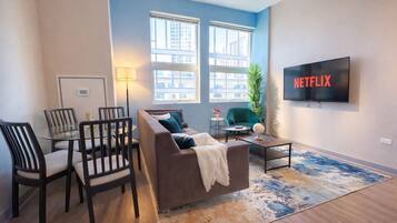Smart TV, books
