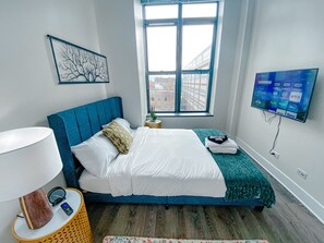 2 bedrooms, iron/ironing board, travel cot, free WiFi