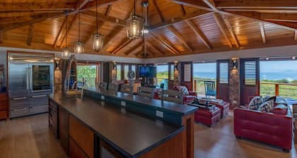Eden Waters - Enjoy Privacy in Paradise in a Fabulous Vacation Villa