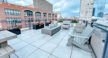 McCormick Place 2br/2ba with optional parking that sleeps 6
