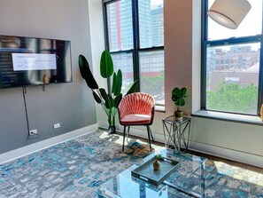 Interior - Comfy 2BR Family Haven with Skyline Views Near McCormick Place & Museums (Chicago)