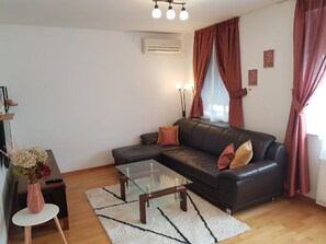 TV, DVD player
