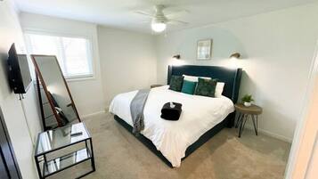 2 bedrooms, iron/ironing board, free WiFi, bed sheets