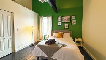 5 bedrooms, iron/ironing board, travel crib, free WiFi