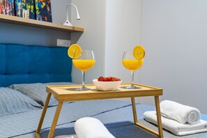 2 soverom, strykejern/-brett, internettilgang og sengetøy