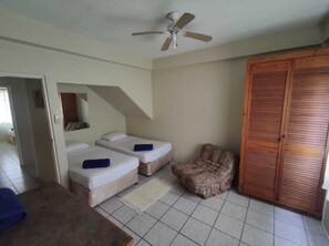 2 bedrooms, WiFi, bed sheets