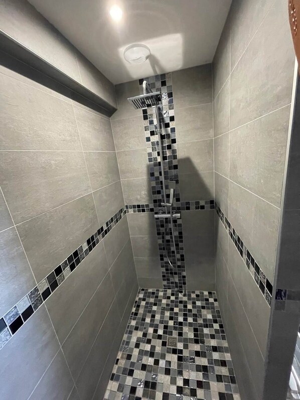 Hair dryer, towels