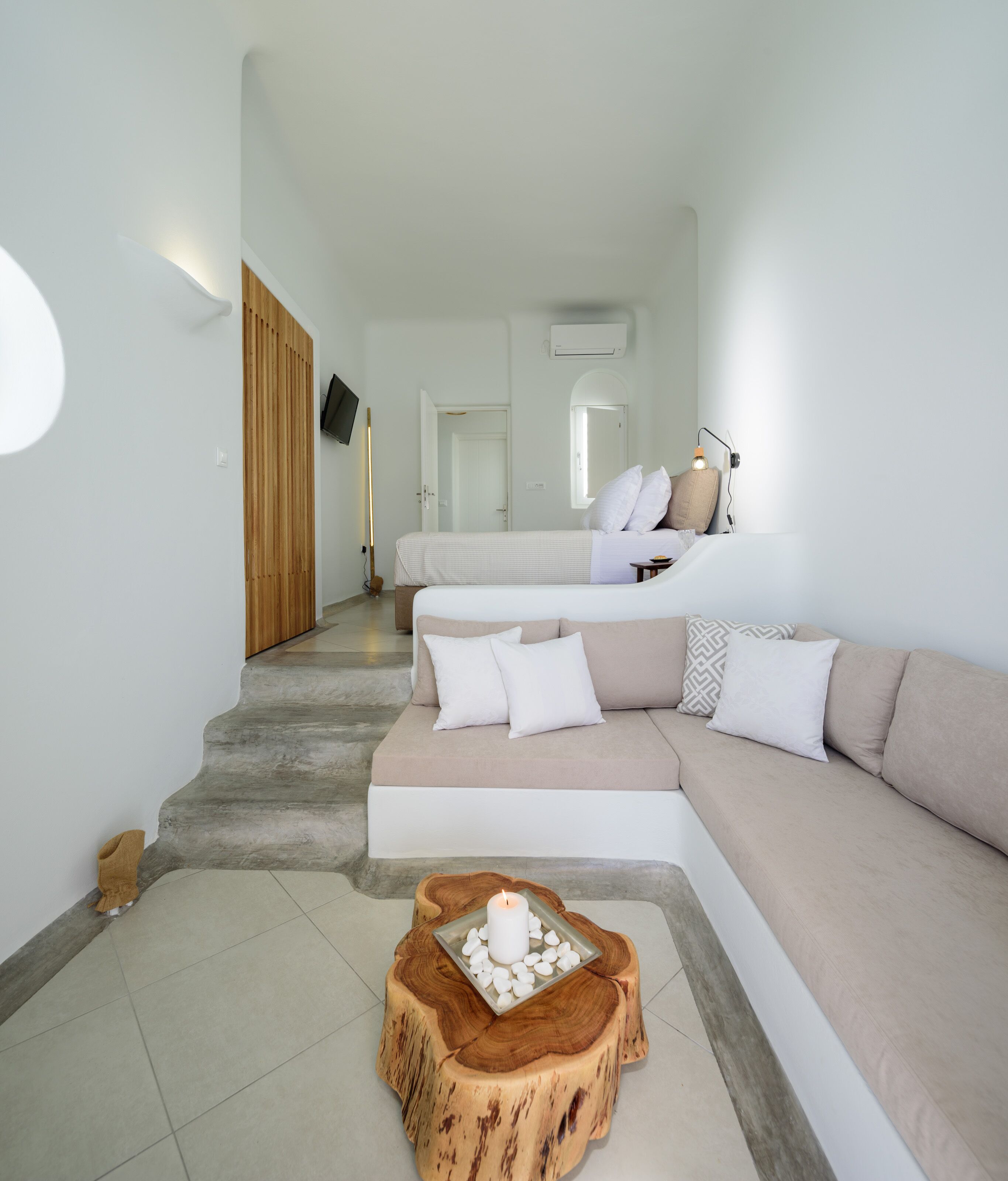 4 habitaciones, tabla de planchar con plancha, wifi y ropa de cama 