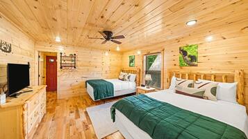 5 bedrooms, in-room safe, desk, iron/ironing board