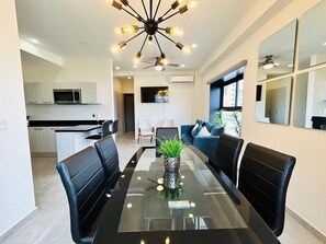 Torre Q 203 | Living area | 50-inch Smart TV with digital channels - Torre Q (Mazatlán)