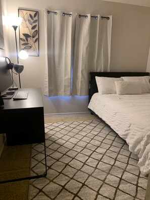 Room - Perfect Kierland Gateway Home  (Phoenix)