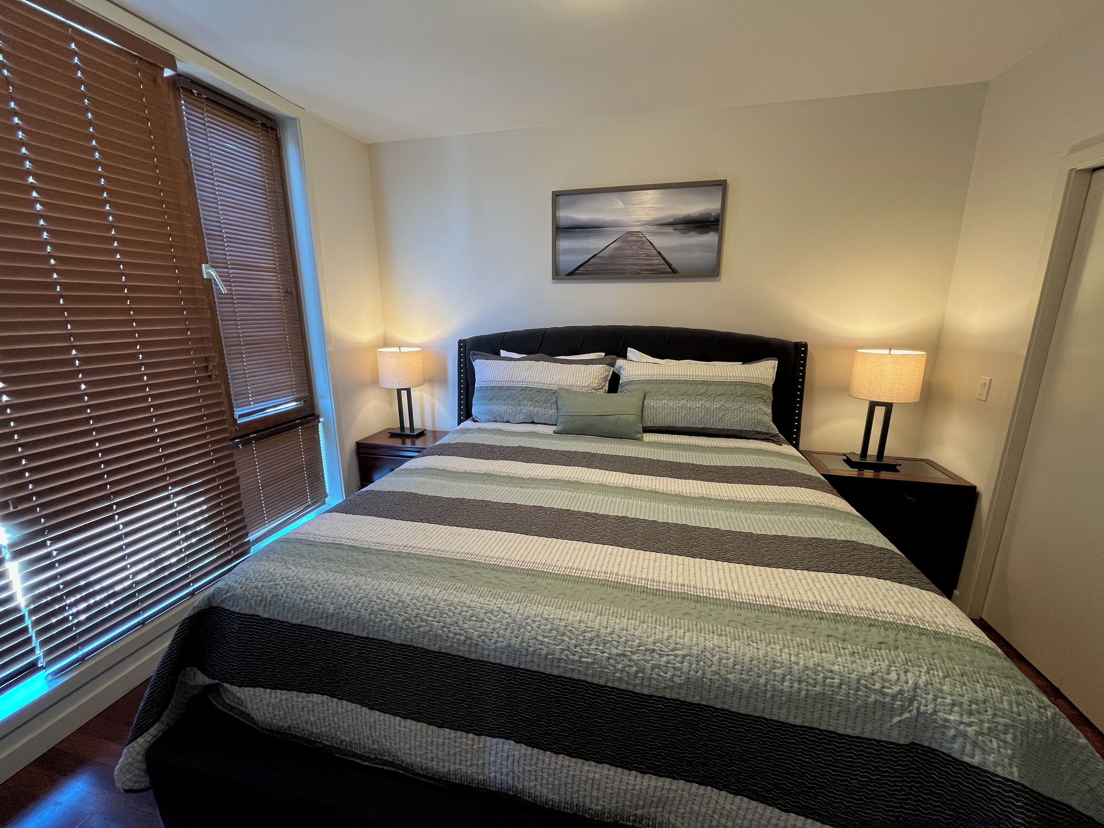 2 chambres, fer et planche à repasser, lit parapluie, Wi-Fi gratuit