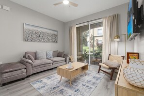 Smart-TV, DVD-Player