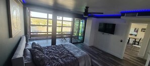 1 chambre, fer et planche à repasser, Wi-Fi, literie fournie