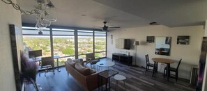 リビング エリア