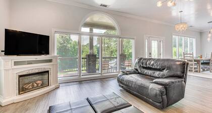 Single-Story Home ~ 7 Mi to Old Towne Conyers!