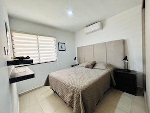 2 bedrooms, desk, free WiFi, bed sheets