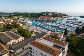 Marina - Apartment with sea view, only 50 m from the sea, new and modern (Vrsar)