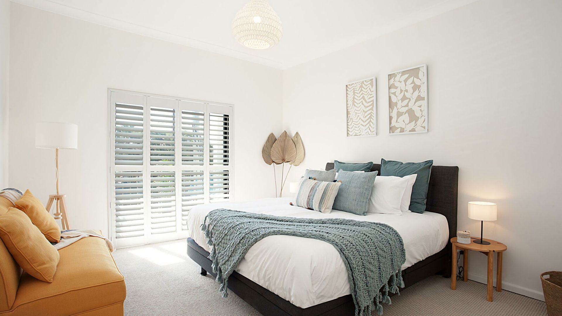 4 多间卧室、办公桌、熨斗/熨衣板、旅行婴儿床