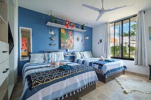 Egyptian cotton sheets, premium bedding, down comforters - Casa Itzae La Luminaria Dog Friendly (San Miguel de Allende)