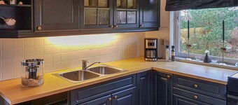 Stunning home in Søgne with WiFi