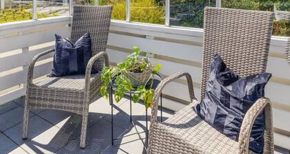 Stunning home in Søgne with WiFi