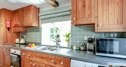 A stunning one bedroom property in a great location with some fantastic views.