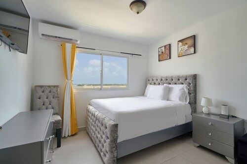 Modern Studio in Crisfer Monthly Stays WiFi & AC