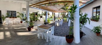 Beachfront Private Room 3