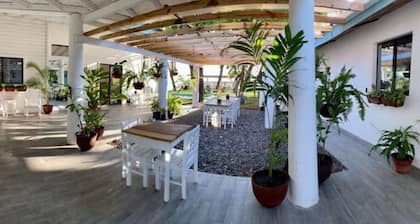 Beachfront Private Room 3